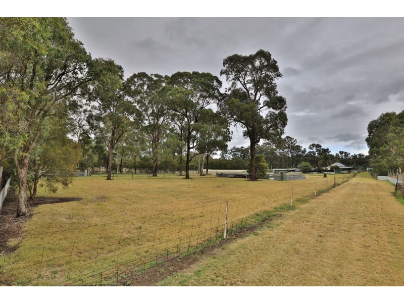 1 Neath Road, Neath NSW 2326