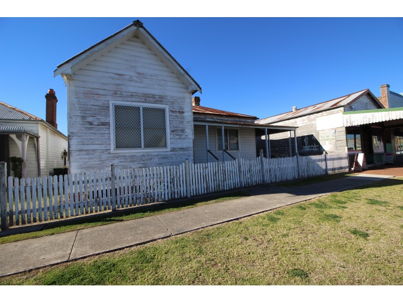 57 Station St, Weston NSW 2326