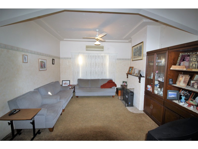 57 Station St, Weston NSW 2326