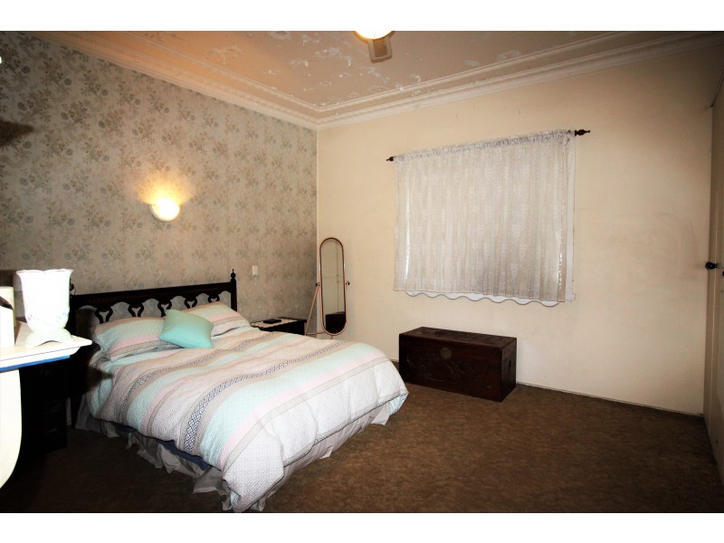 57 Station St, Weston NSW 2326