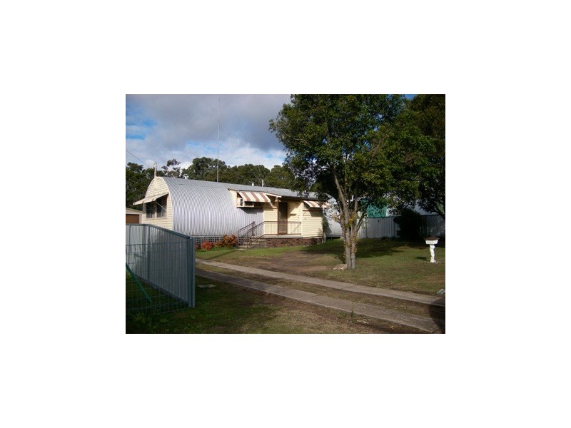 Macquarie Ave, Cessnock NSW 2325