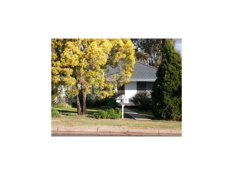 39 Burnett Street, Cessnock NSW 2325