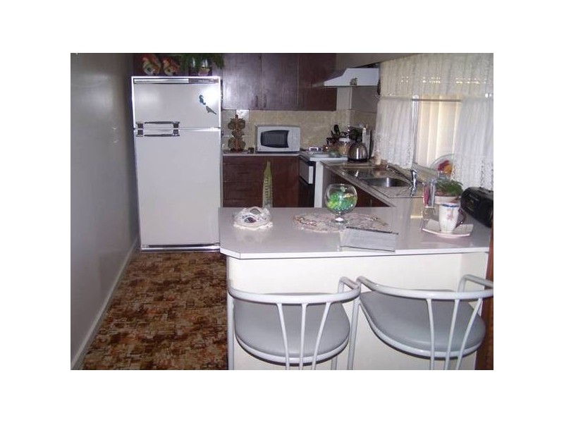 Deakin, Kurri Kurri NSW 2327