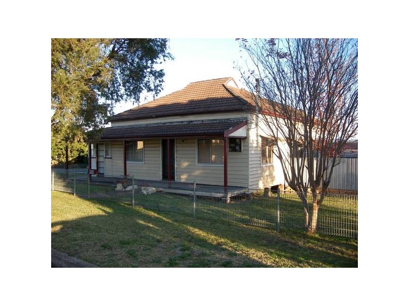 17 Bridge Street, Cessnock NSW 2325