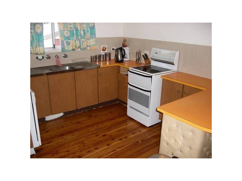 36 Eighth St, Weston NSW 2326