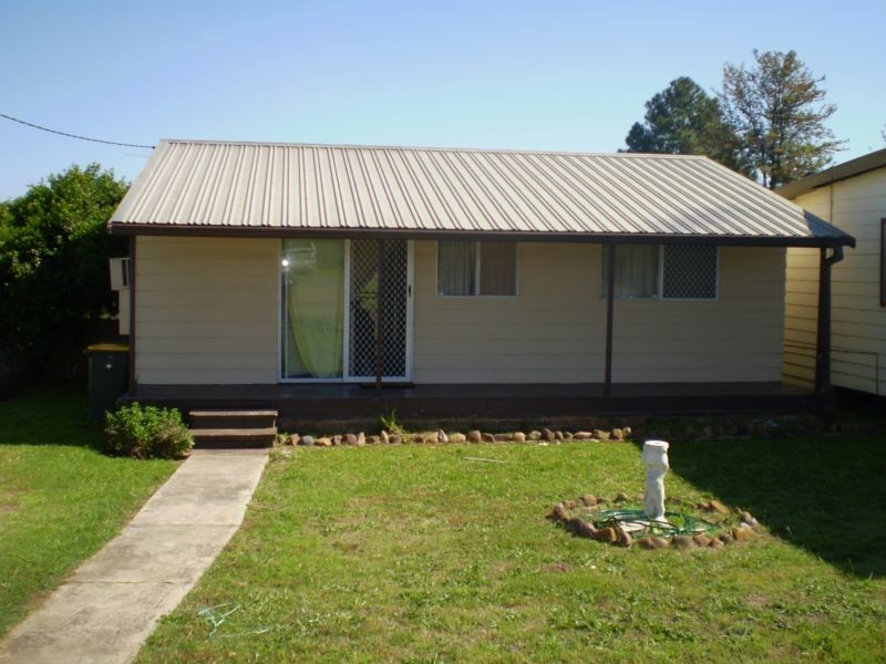35 Lang St, Kurri Kurri NSW 2327