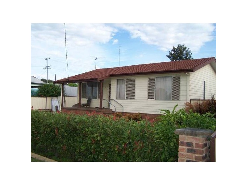 2 Sixth Street, Weston NSW 2326