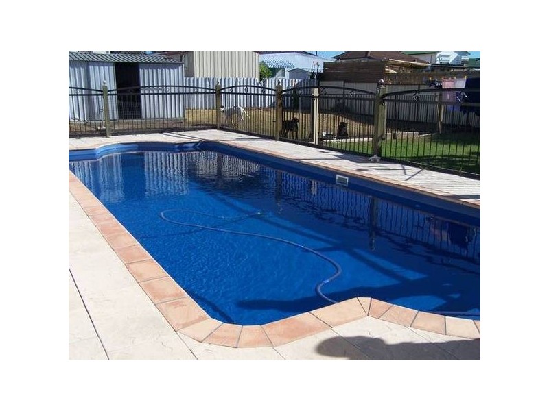 2 Sixth Street, Weston NSW 2326