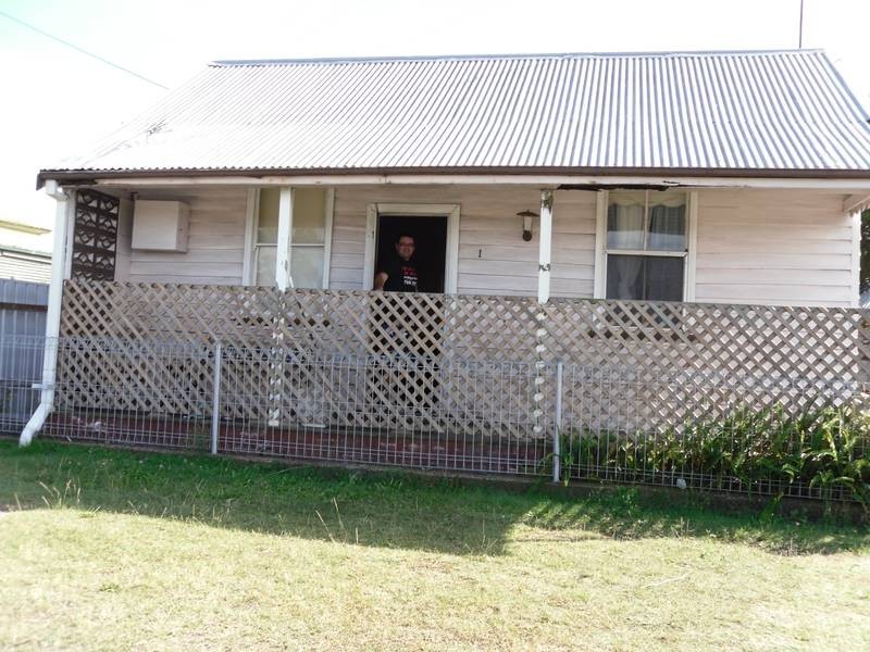 1 Cessnock Road, Weston NSW 2326