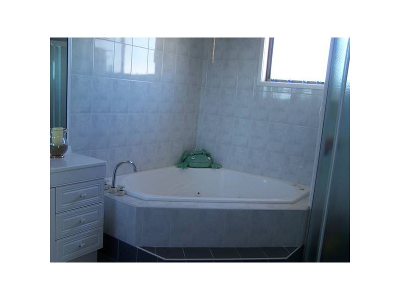 68 Maitland Street, Abermain NSW 2326