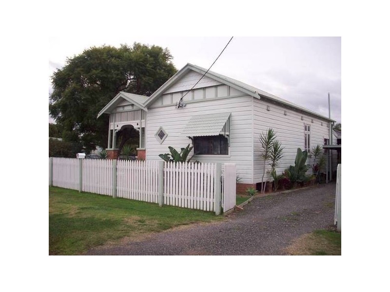25 Lang Street, Kurri Kurri NSW 2327