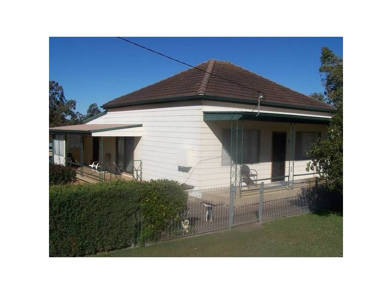 68 Melbourne Street, Abermain NSW 2326