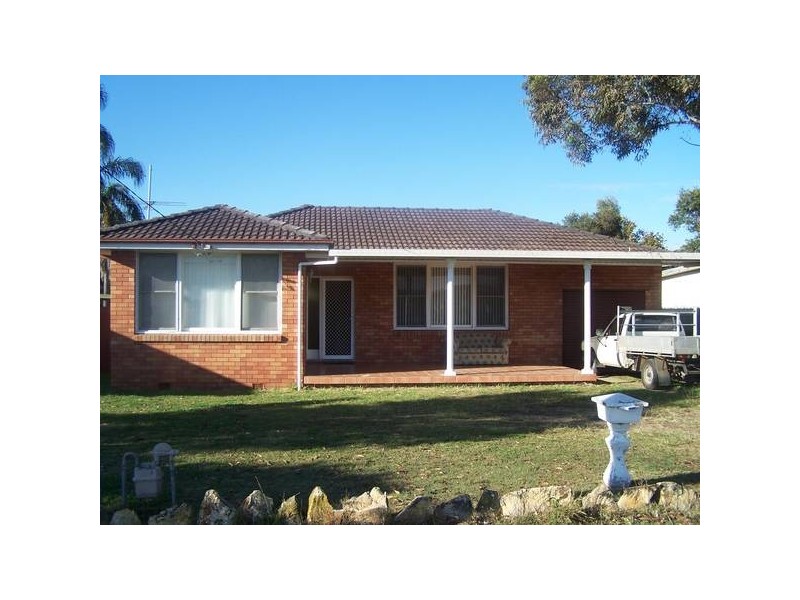8 Lang Street, Kurri Kurri NSW 2327