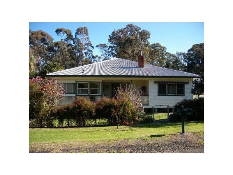 16 Ellalong Road, Pelton NSW 2325