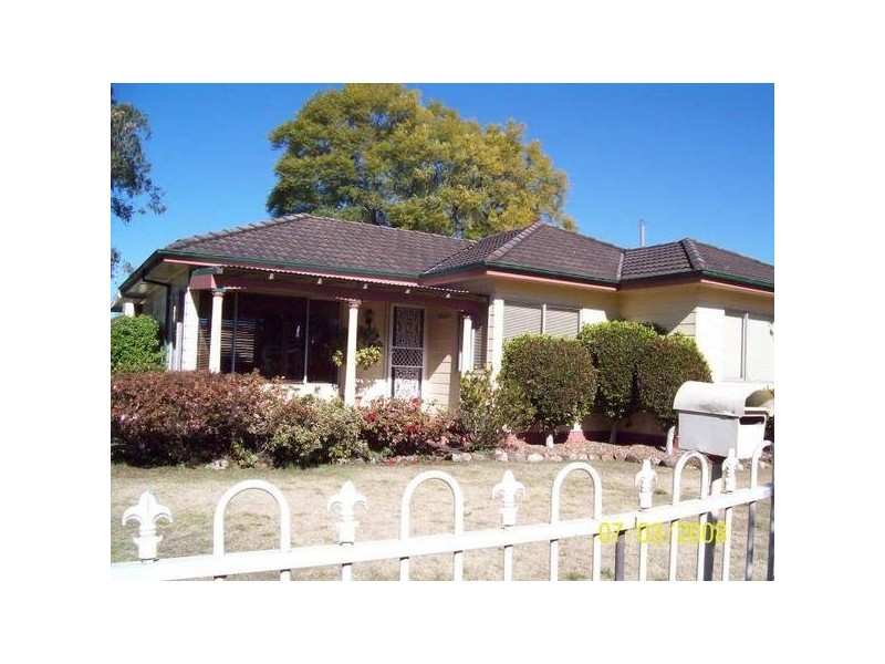 2 Harle Street, Weston NSW 2326