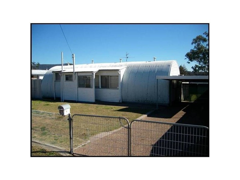 18 Macquarie Ave, Cessnock NSW 2325