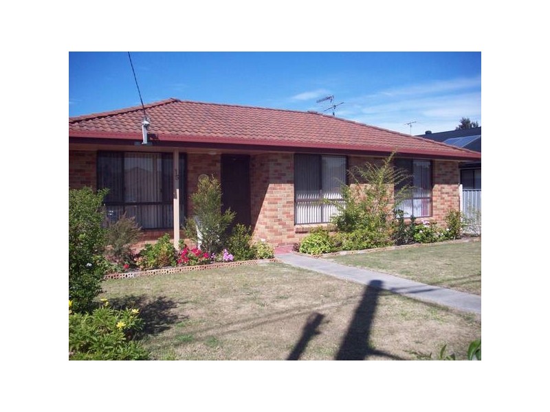 15 Centre St, Greta NSW 2334
