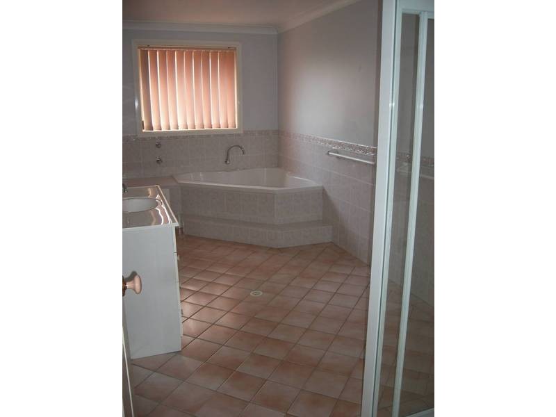 2/30 Links Avenue, Cessnock NSW 2325