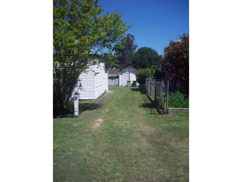 42 Fifth Street, Weston NSW 2326