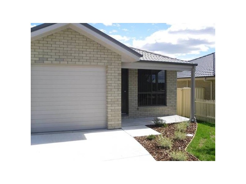 2/37 Armidale Street, Abermain NSW 2326