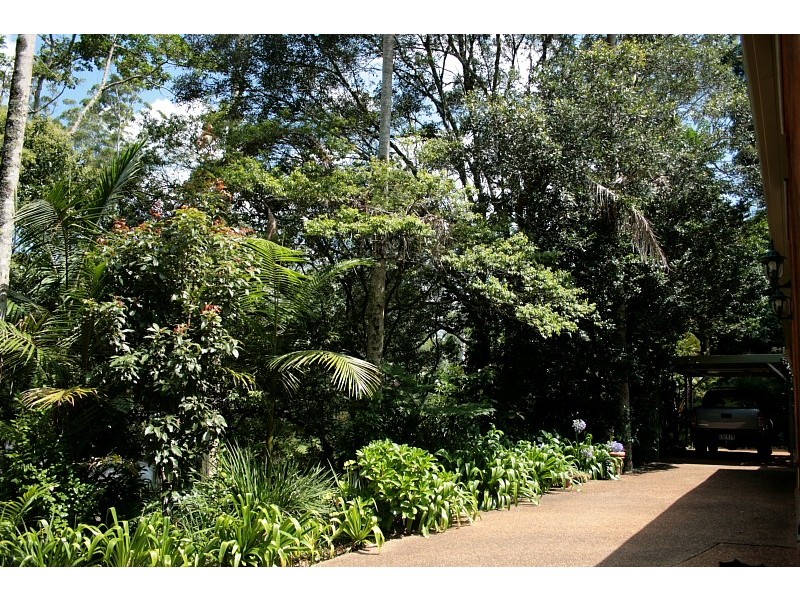 98 geissmann dr, North Tamborine QLD 4272