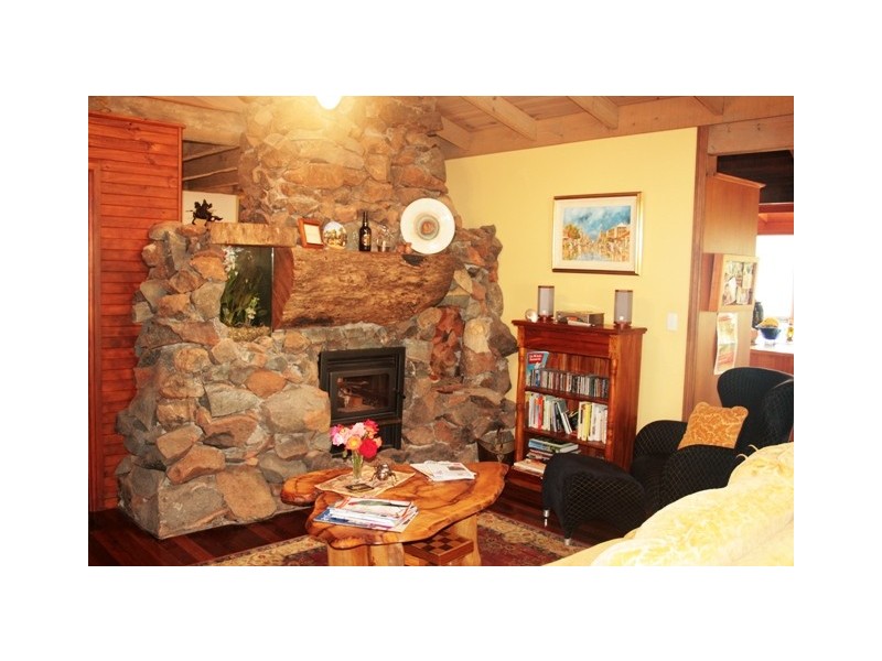 Eagle Heights QLD 4271