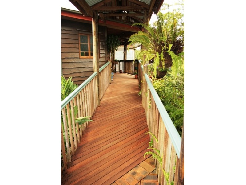 Eagle Heights QLD 4271