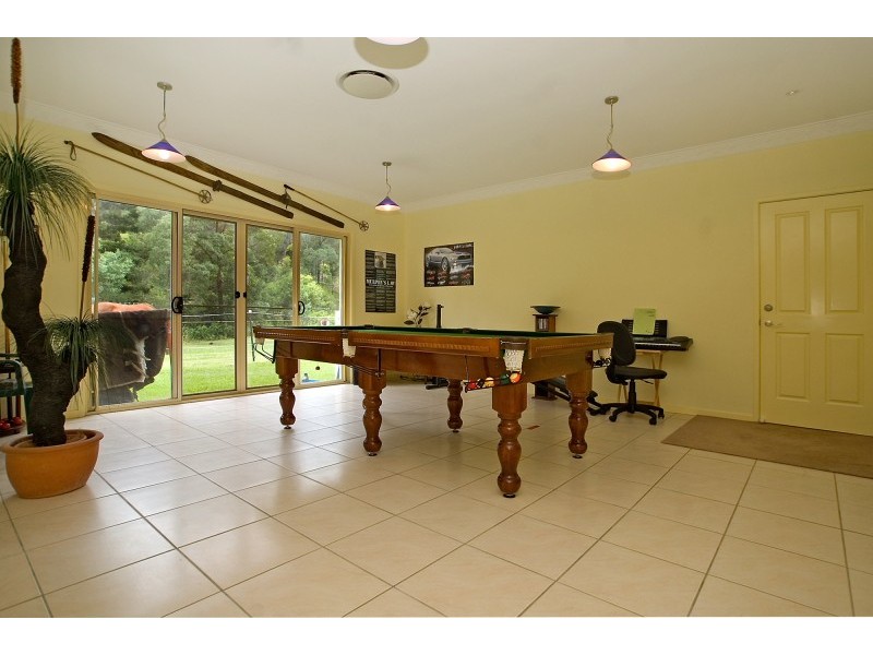 35 WATERFALL DR, Wongawallan QLD 4210