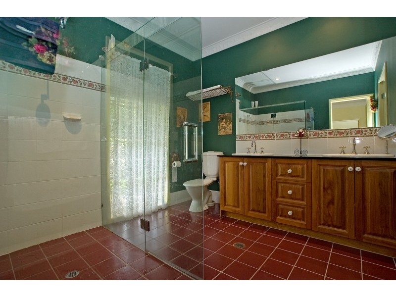 35 WATERFALL DR, Wongawallan QLD 4210