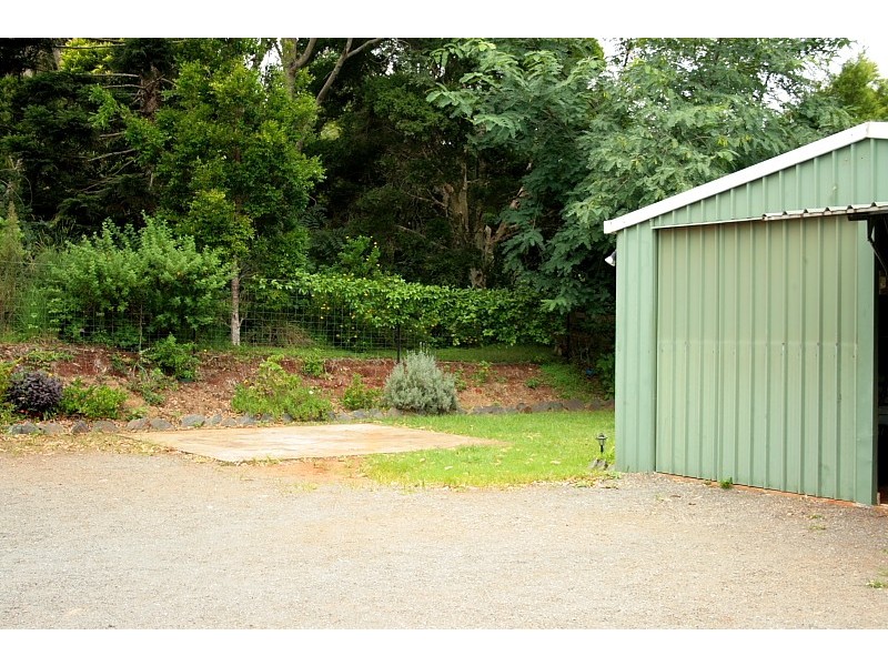 9 Winema Dr, North Tamborine QLD 4272