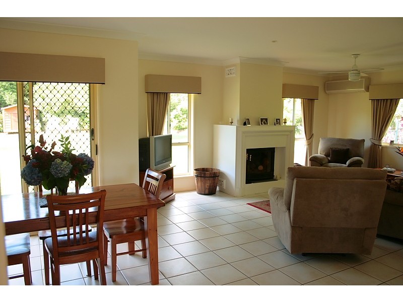 266 long road, North Tamborine QLD 4272