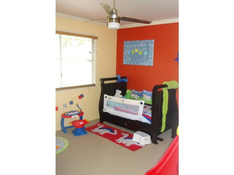 Eagle Heights QLD 4271