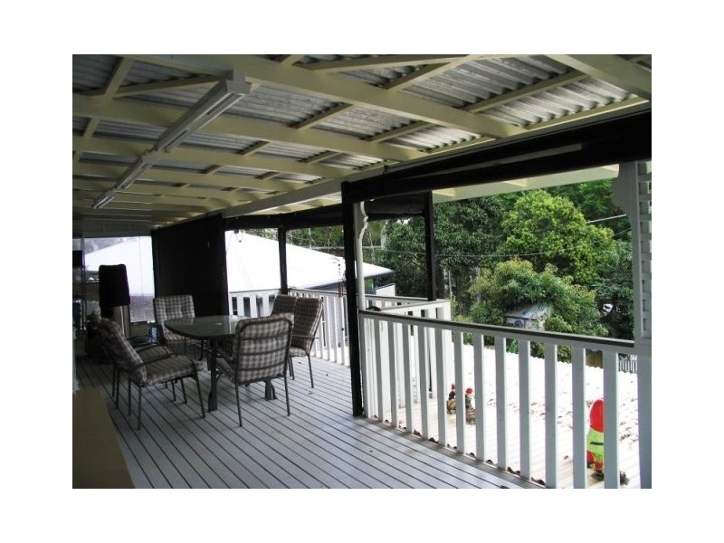 Eagle Heights QLD 4271