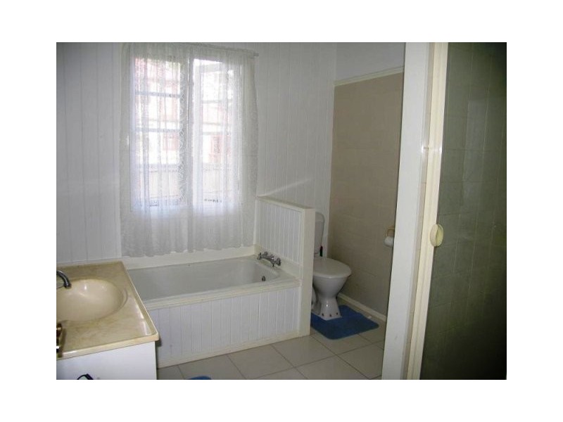 Eagle Heights QLD 4271
