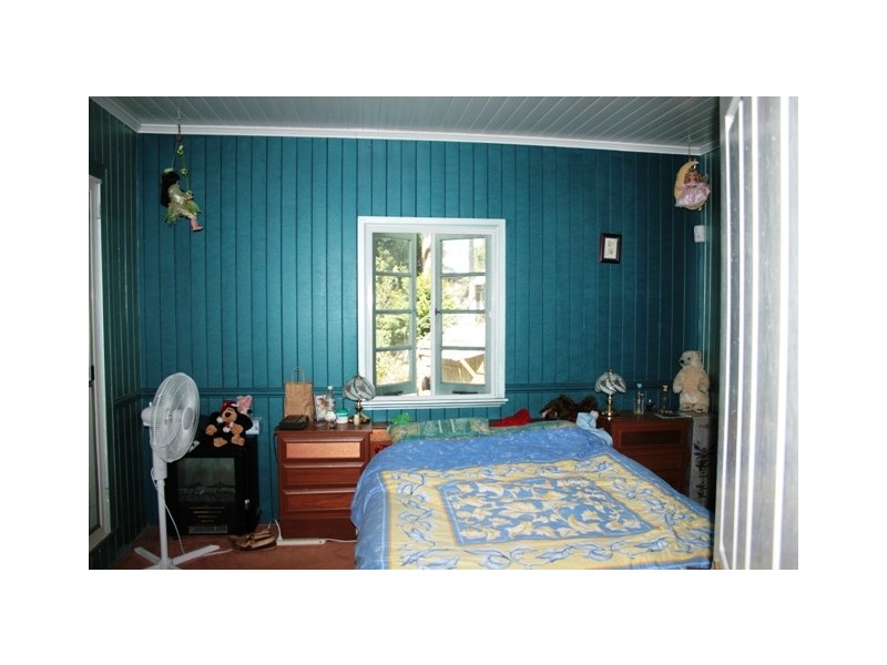 Eagle Heights QLD 4271