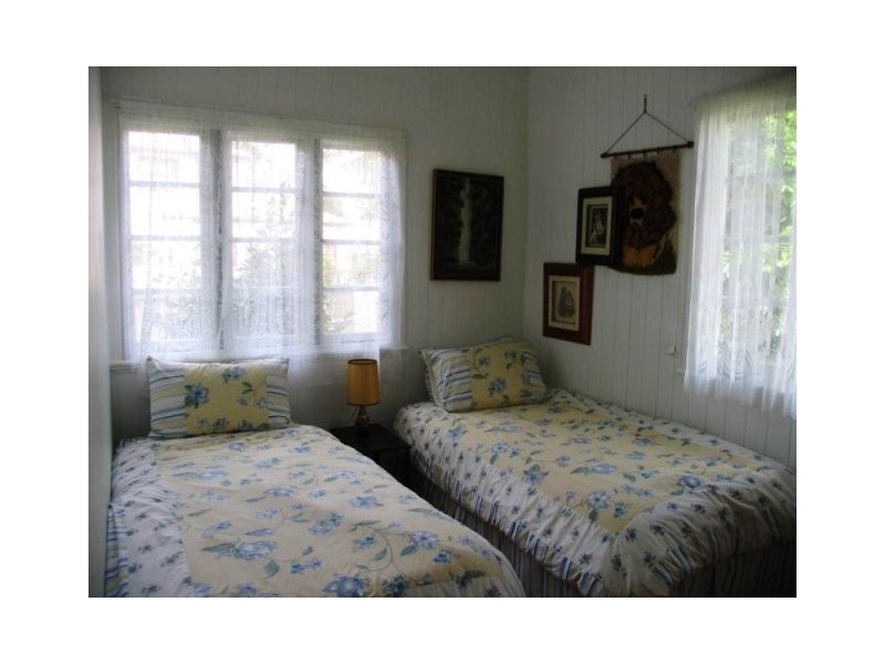Eagle Heights QLD 4271