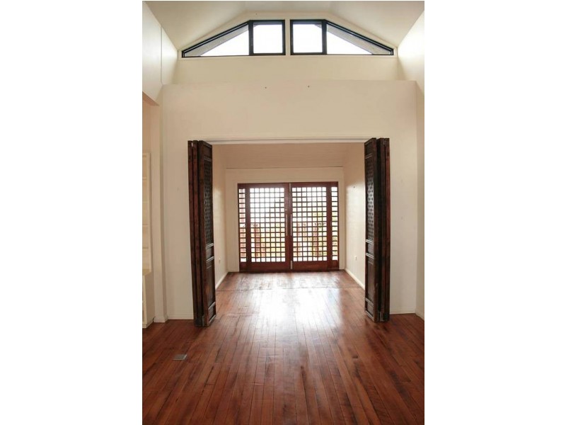 Eagle Heights QLD 4271