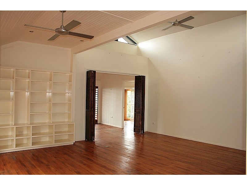 Eagle Heights QLD 4271