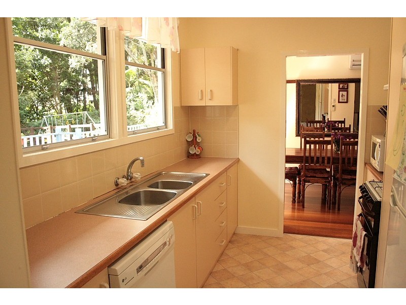 16 Mayon Court, Eagle Heights QLD 4271