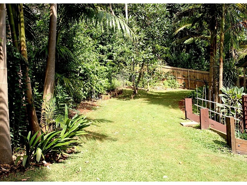 16 Mayon Court, Eagle Heights QLD 4271