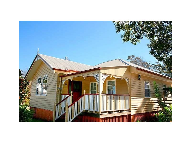 6 Wongawallan Road, Eagle Heights QLD 4271