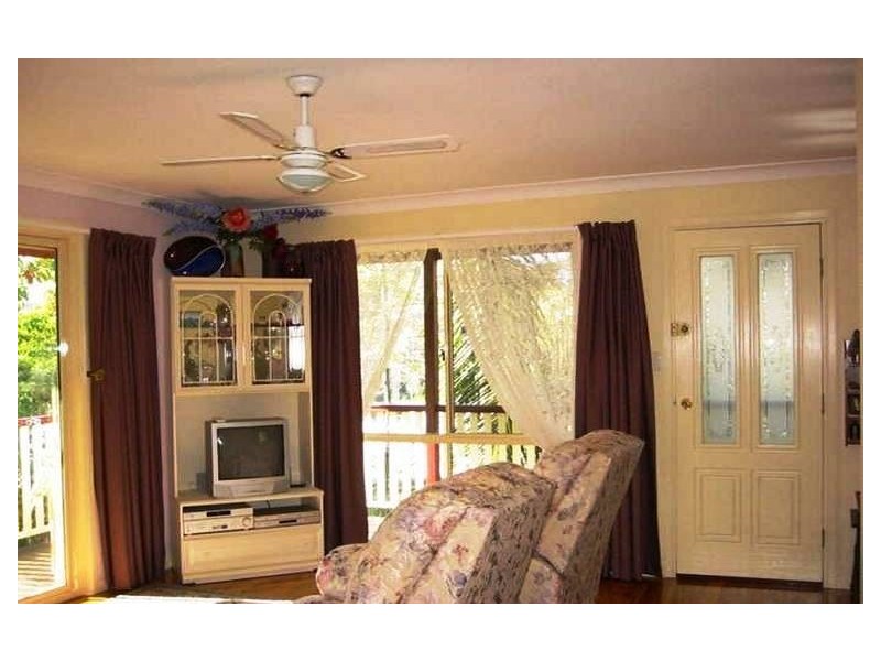 Eagle Heights QLD 4271