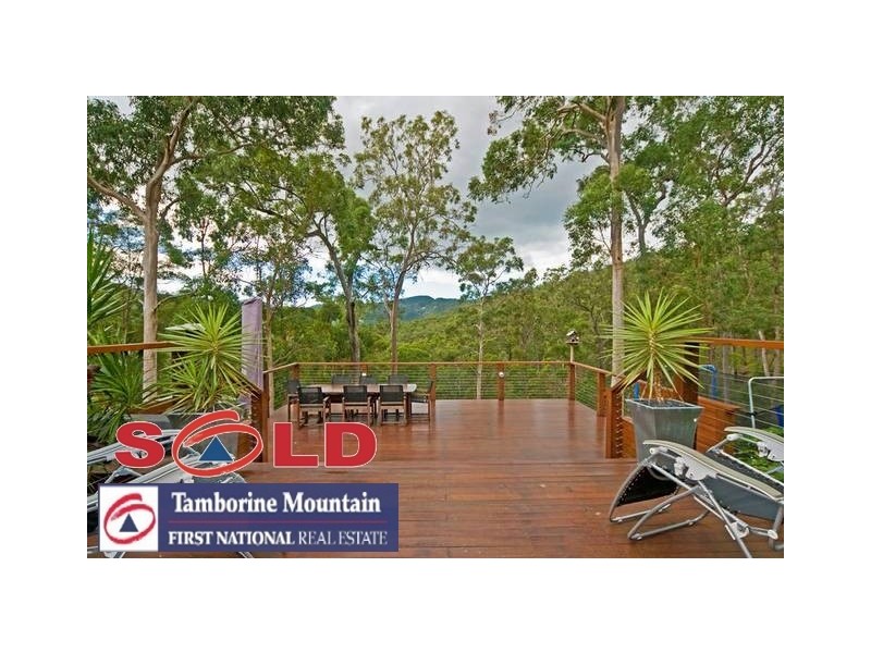 31 Pinnacle Dr, Wongawallan QLD 4210