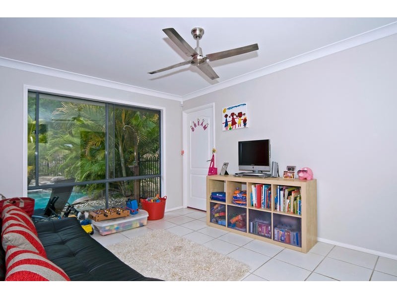 31 Pinnacle Dr, Wongawallan QLD 4210