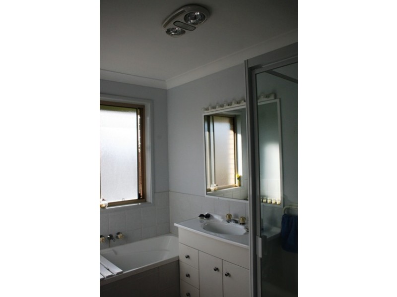 5 Tolima Drive, Eagle Heights QLD 4271