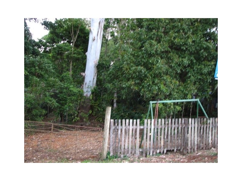 8 North Street, North Tamborine QLD 4272