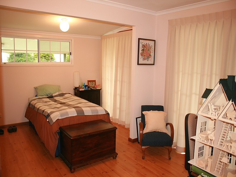 6 Mayon Court, Eagle Heights QLD 4271