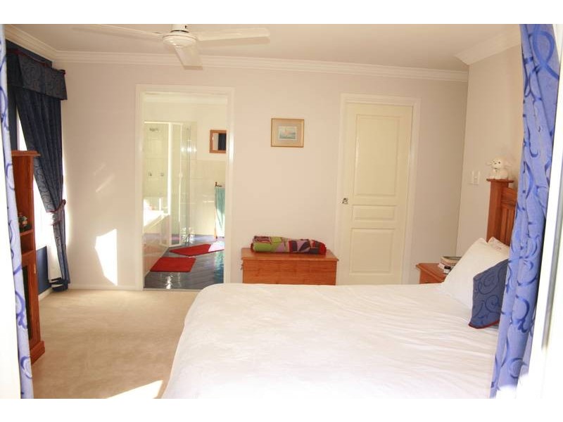 Eagle Heights QLD 4271