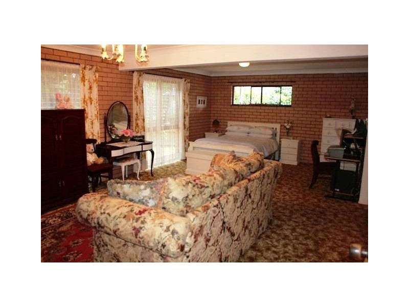 Eagle Heights QLD 4271