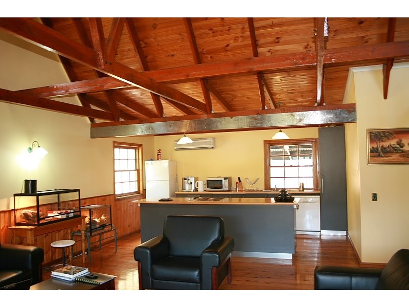 Wongawallan QLD 4210